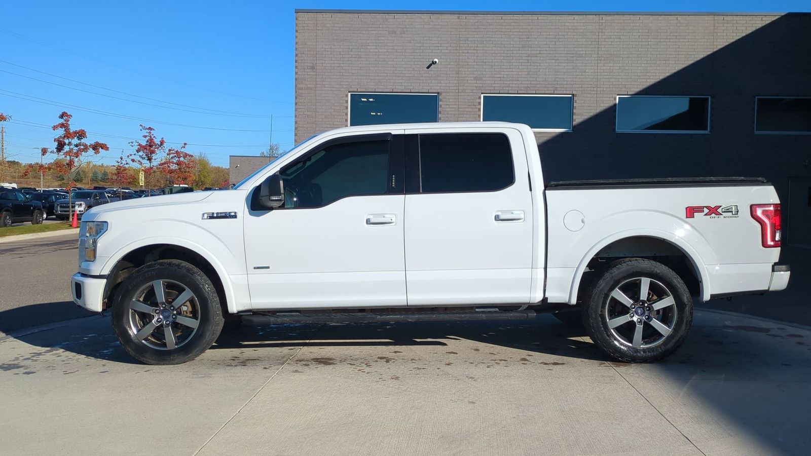 2015 Ford F-150 XLT photo 2