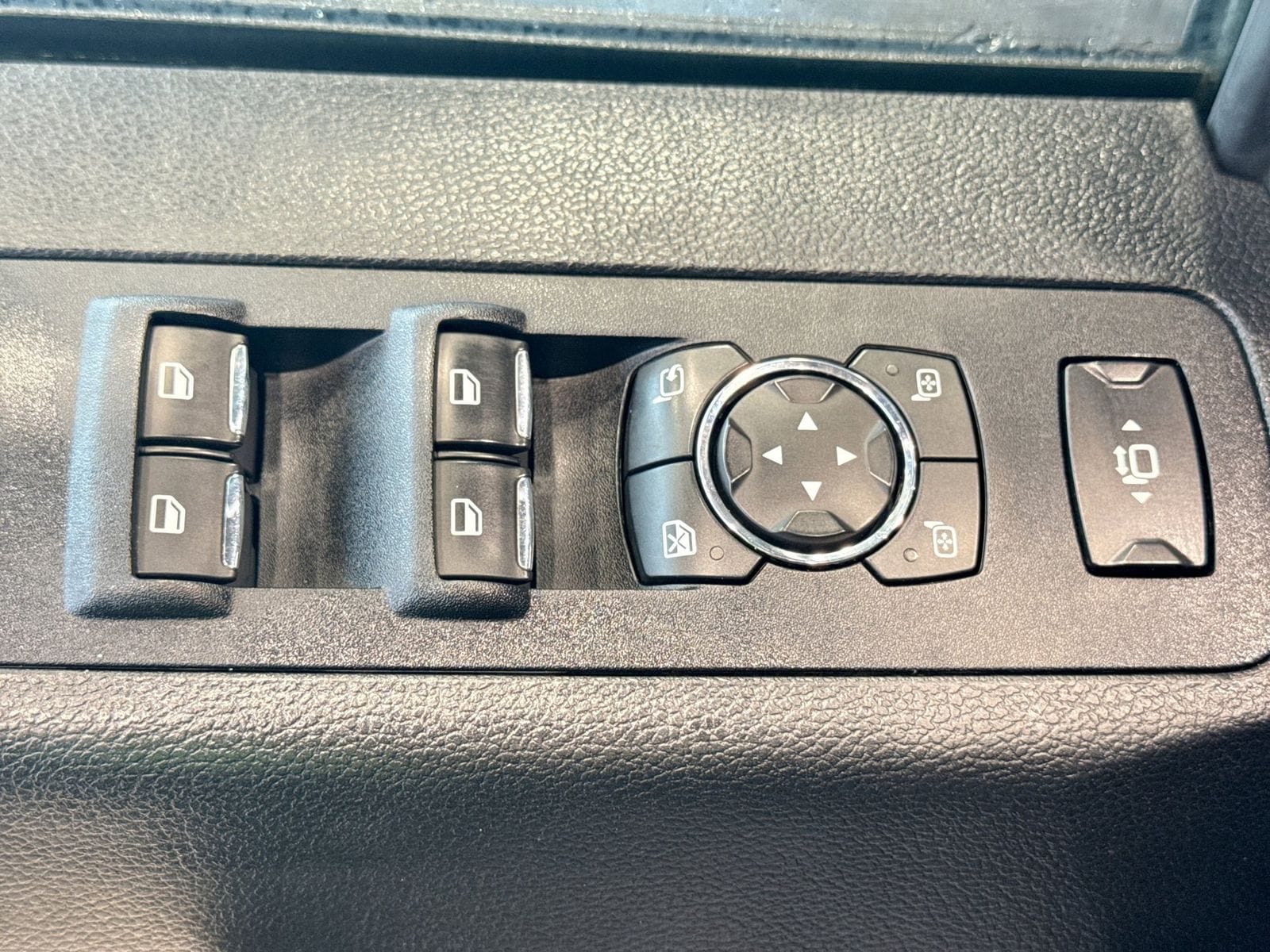 Thumbnail: 2019 Ford F-250 - 17