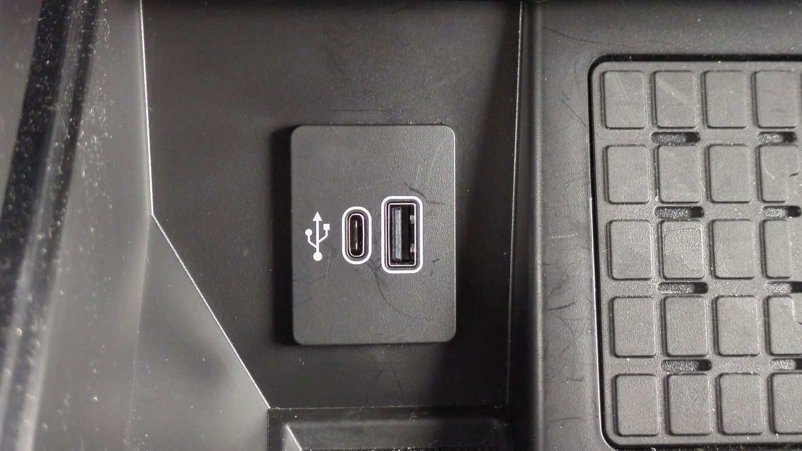 Thumbnail: 2025 Ford F-150 - 28