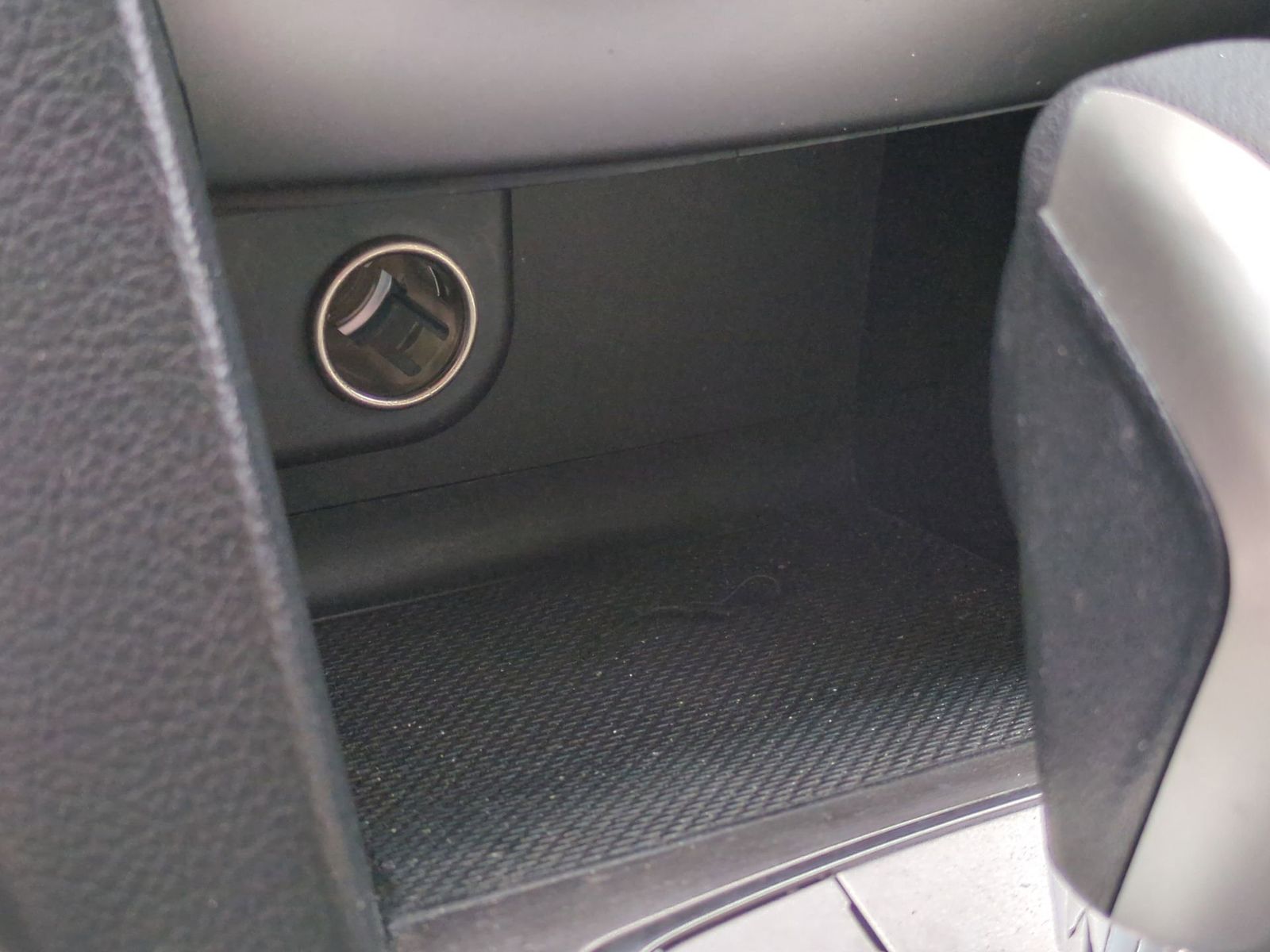 Thumbnail: 2012 Subaru Outback - 32