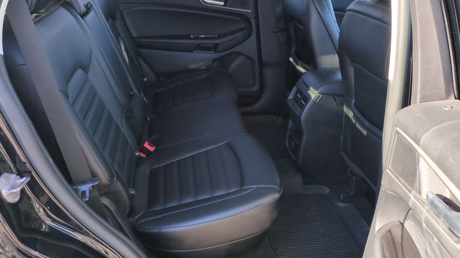 Thumbnail: 2020 Ford Edge - 10