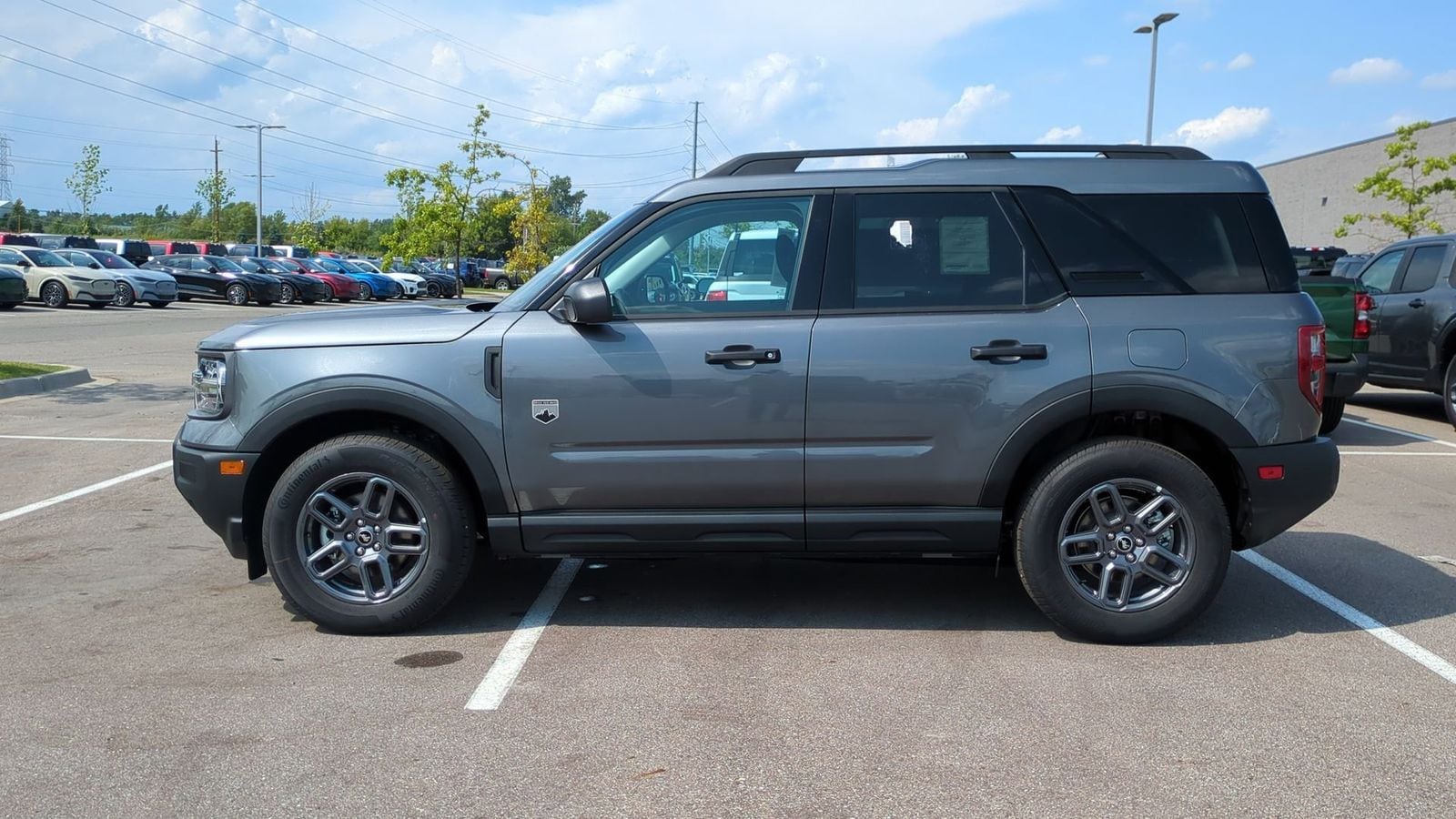 Thumbnail: 2025 Ford Bronco Sport - 3