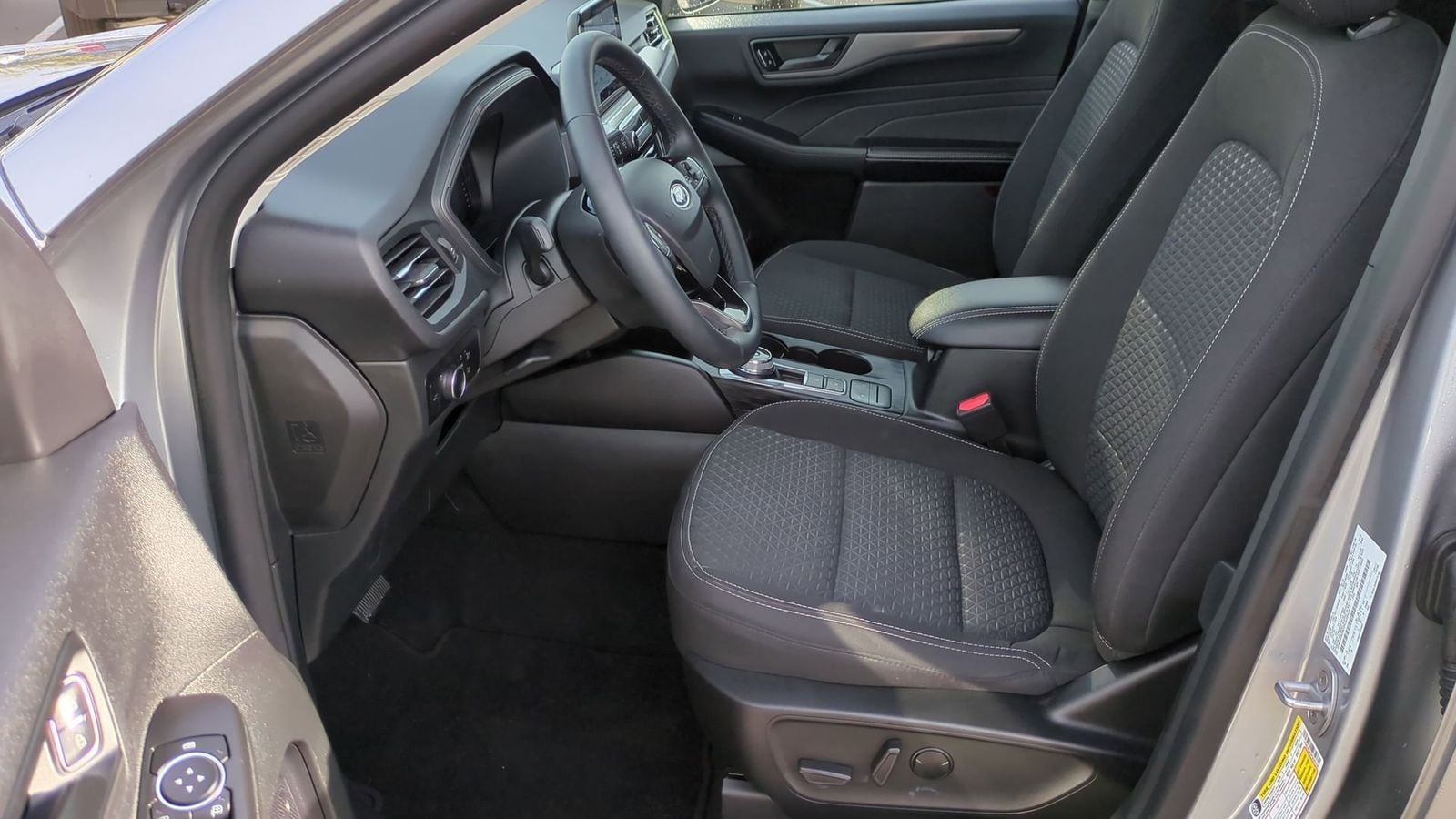 Thumbnail: 2023 Ford Escape - 17