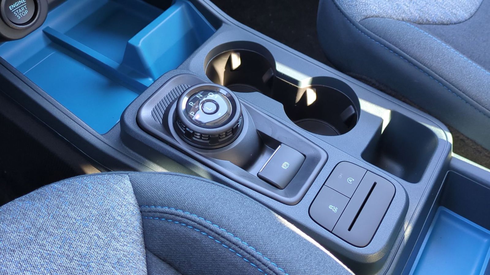 Thumbnail: 2025 Ford Maverick - 30