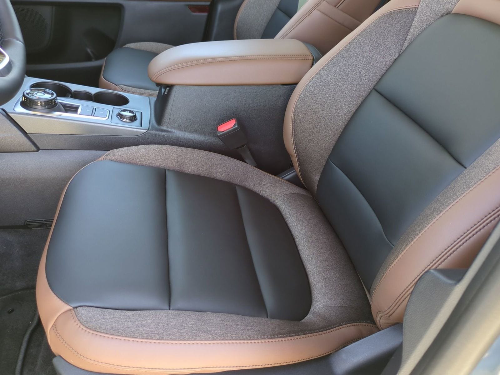 Thumbnail: 2025 Ford Bronco Sport - 15