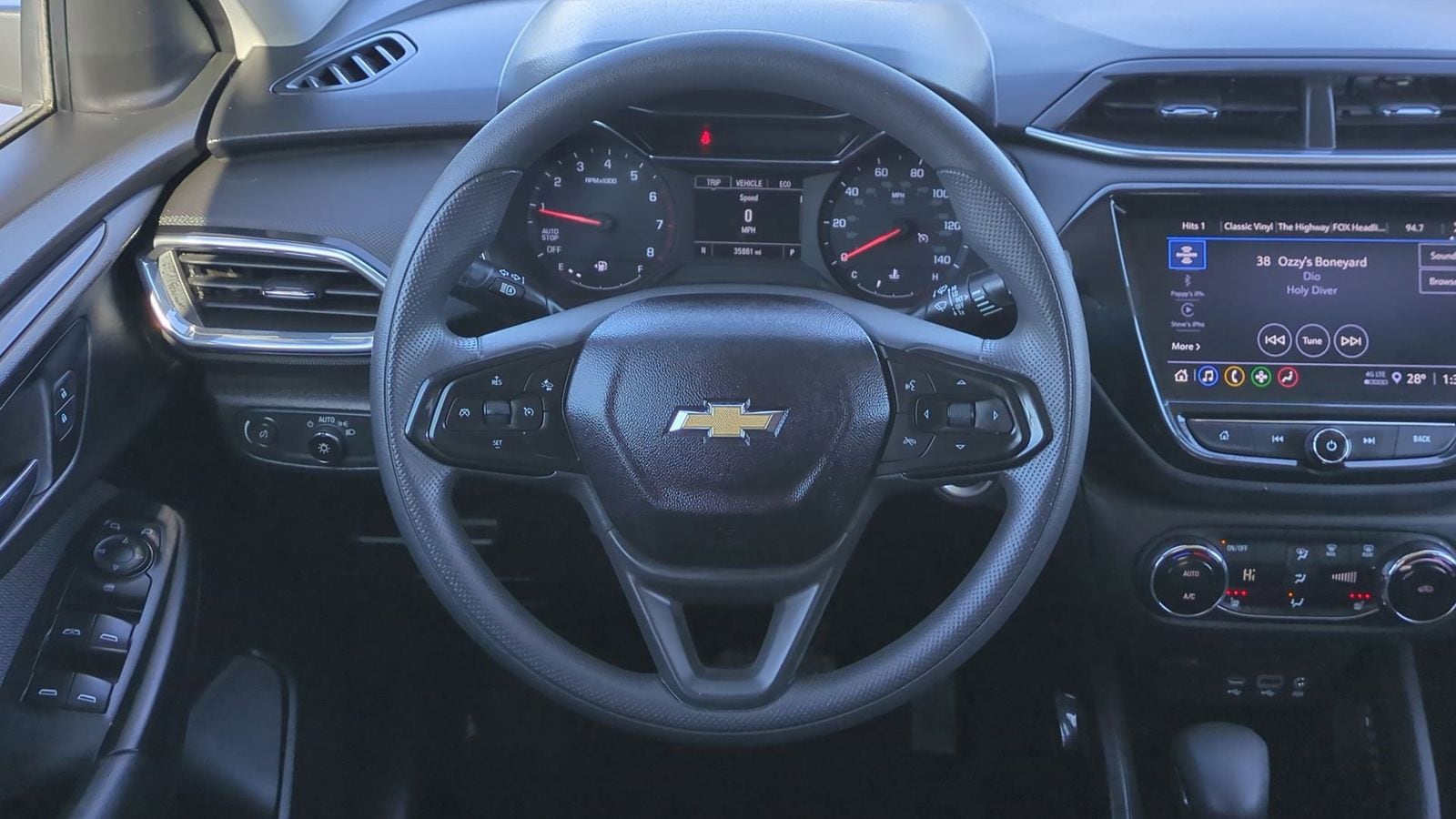 Thumbnail: 2021 Chevrolet TrailBlazer - 24