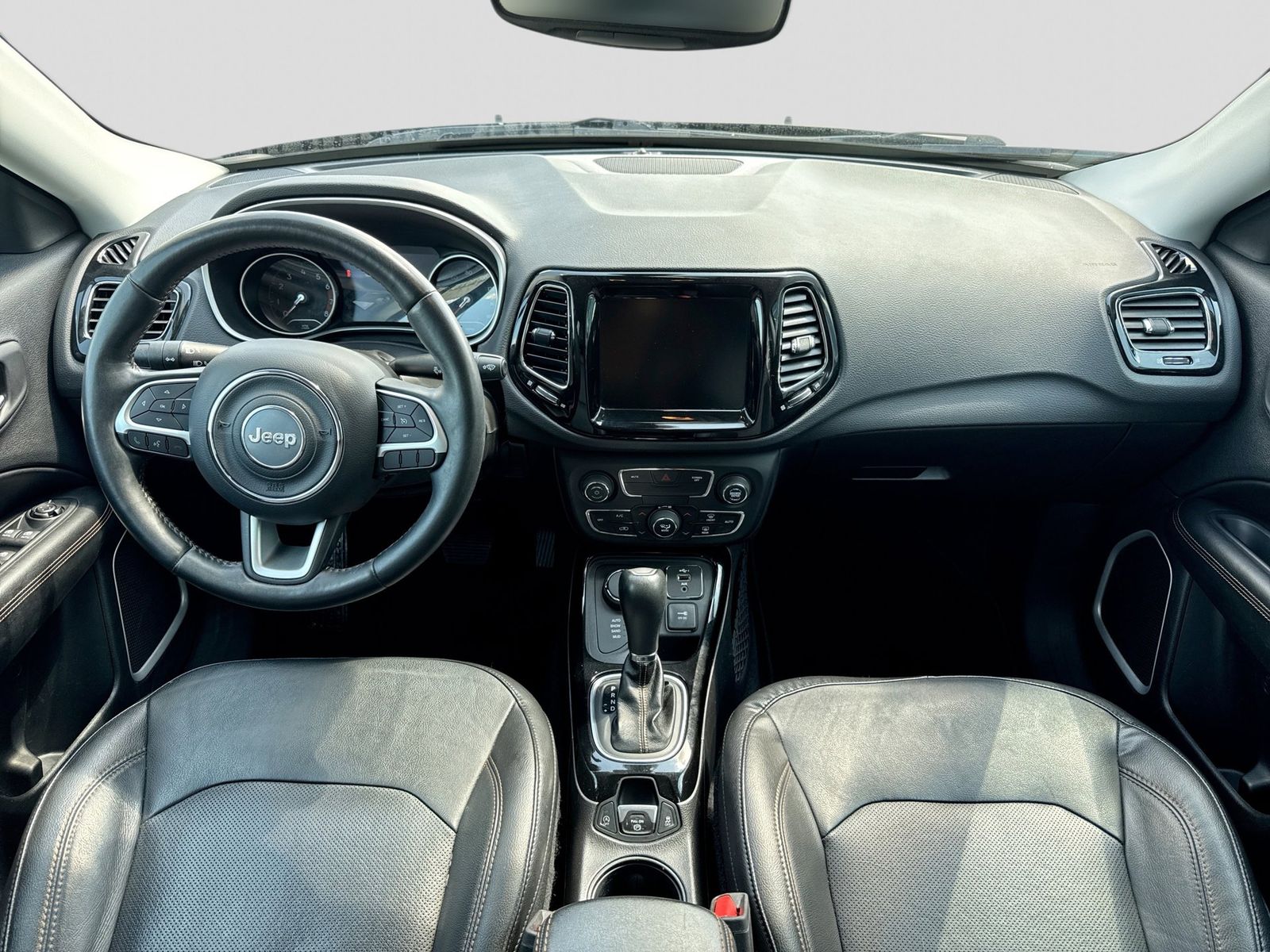 Thumbnail: 2019 Jeep Compass - 21