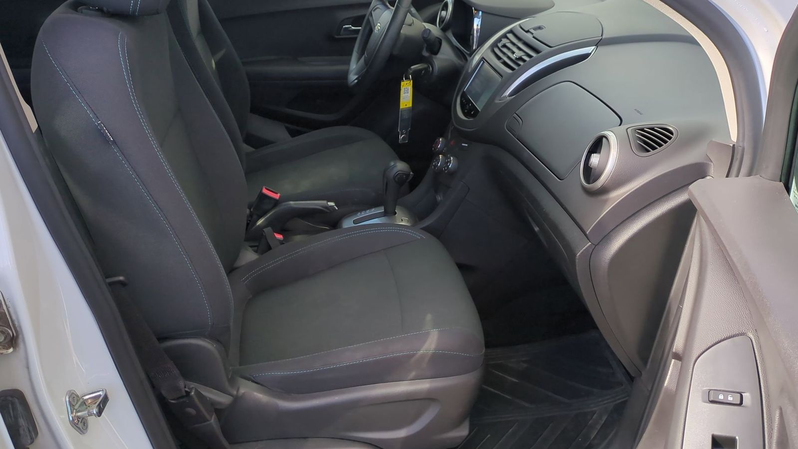 Thumbnail: 2016 Chevrolet Trax - 22