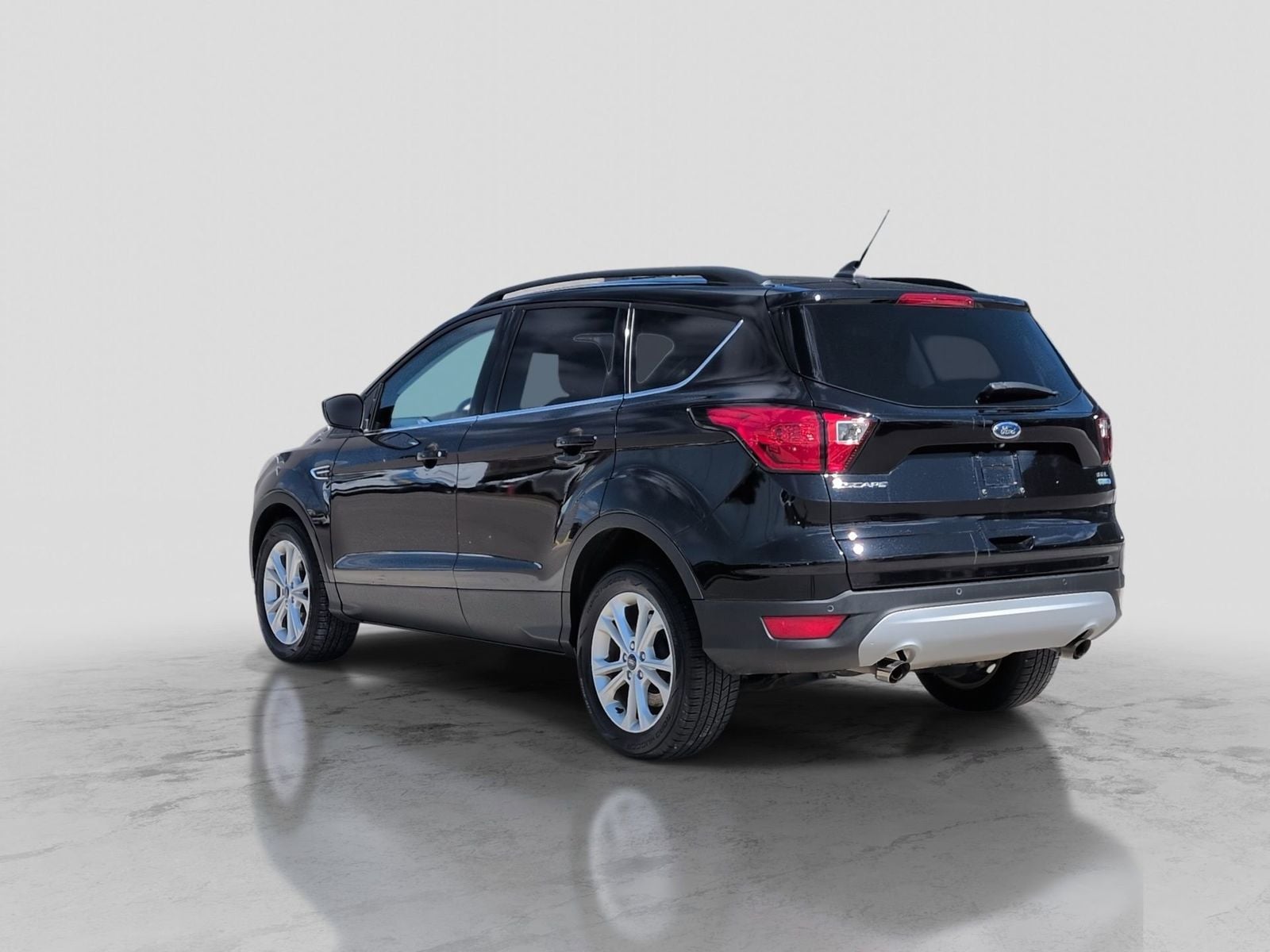 Thumbnail: 2019 Ford Escape - 5