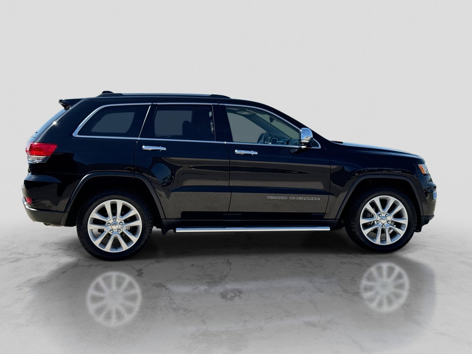 Thumbnail: 2017 Jeep Grand Cherokee - 9