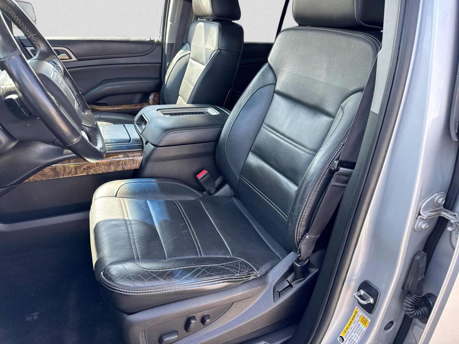 Thumbnail: 2016 GMC Yukon - 19