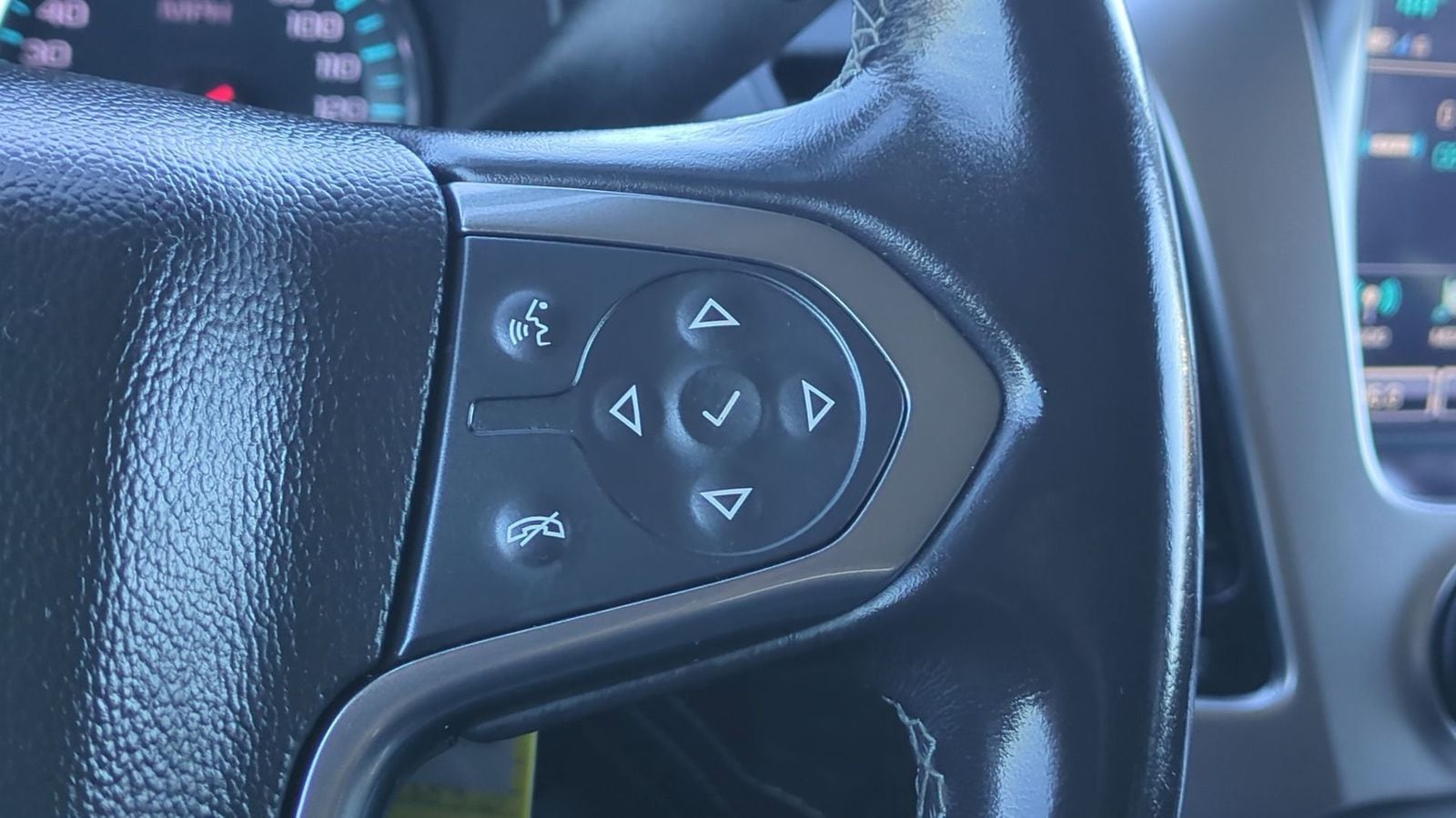 Thumbnail: 2020 Chevrolet Suburban - 28