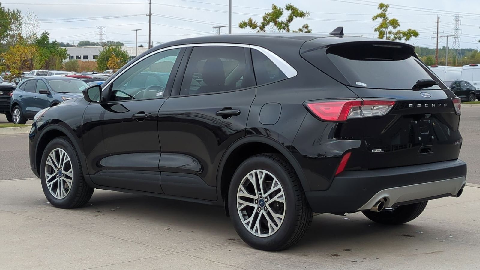 2022 Ford Escape SEL photo 3