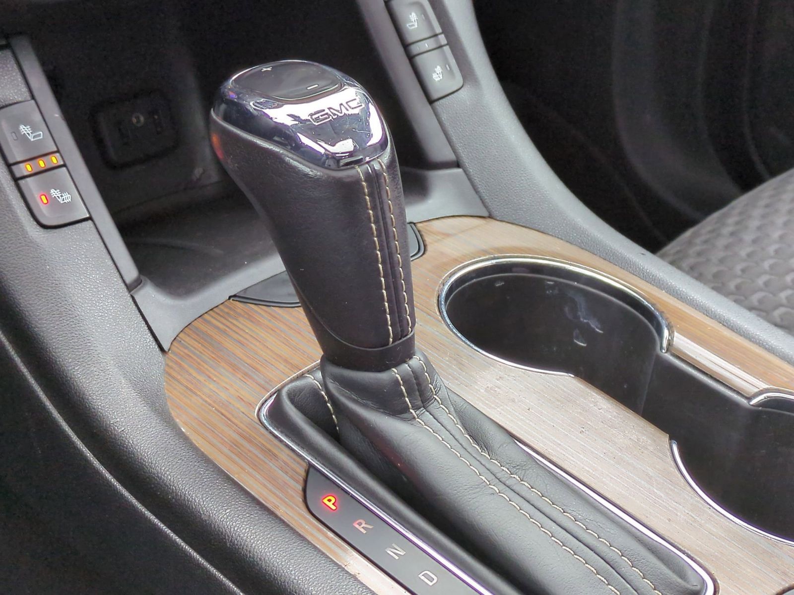 Thumbnail: 2018 GMC Acadia - 33