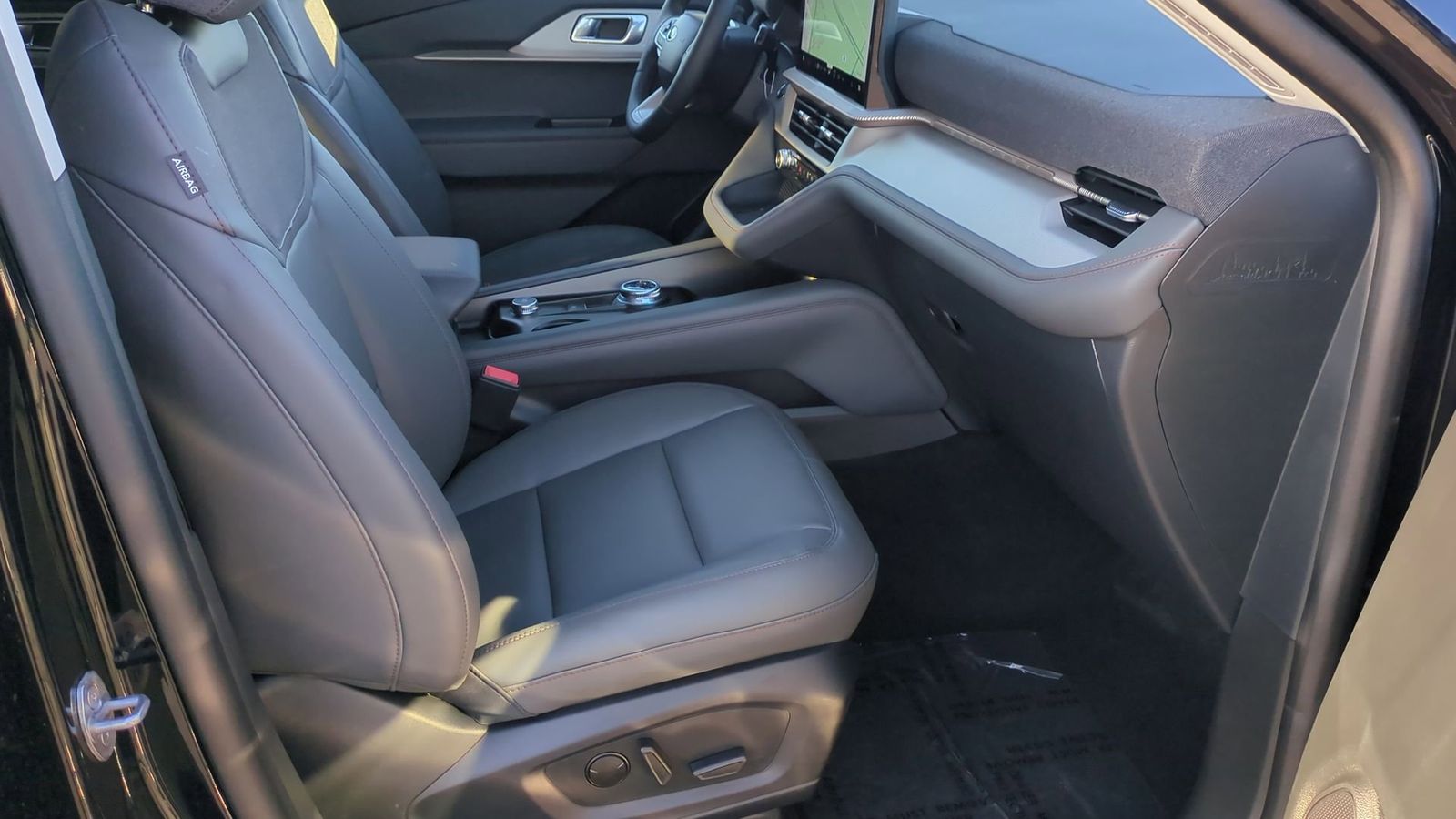 Thumbnail: 2026 Ford Explorer - 20