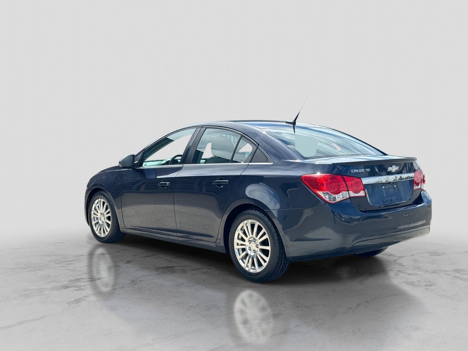 Thumbnail: 2014 Chevrolet Cruze - 4