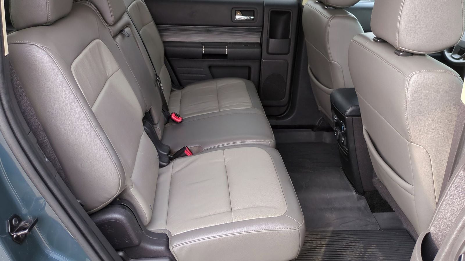 Thumbnail: 2016 Ford Flex - 20