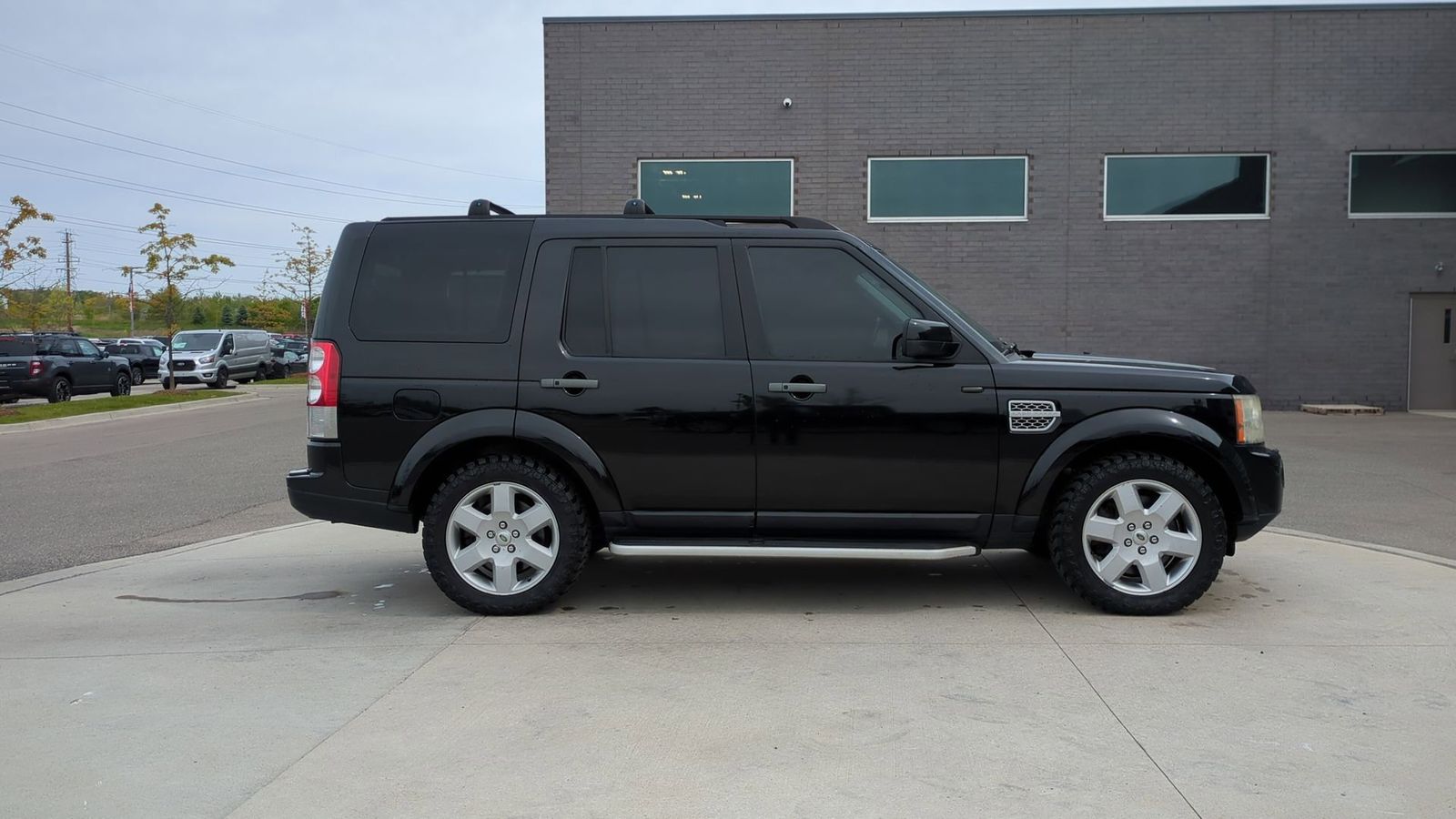 Thumbnail: 2011 Land Rover LR4 - 7