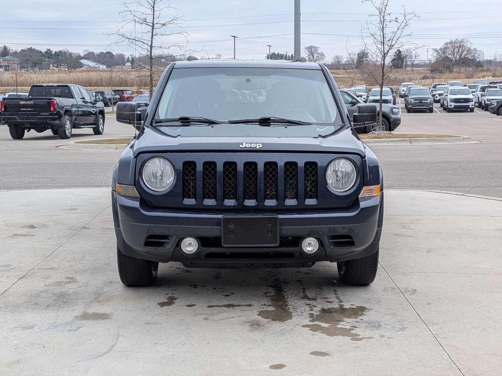 Thumbnail: 2014 Jeep Patriot - 10