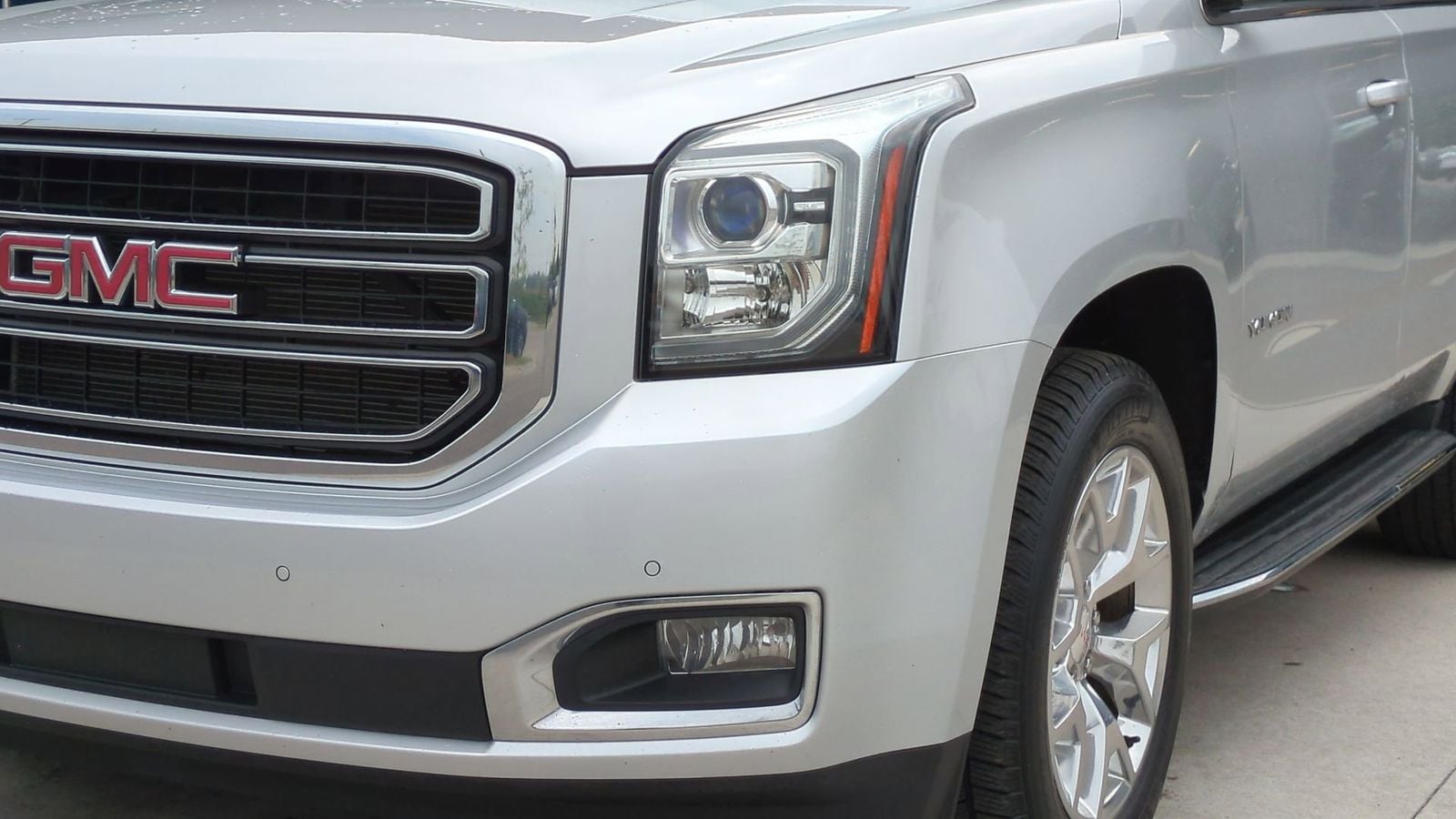 Thumbnail: 2015 GMC Yukon - 12