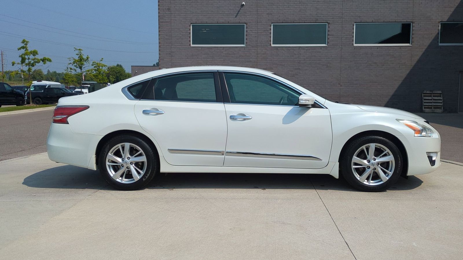 Thumbnail: 2014 Nissan Altima - 8