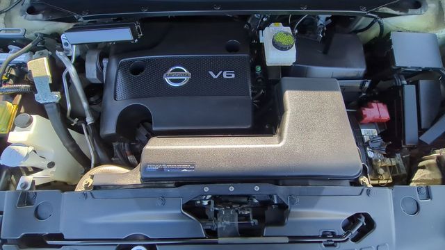 2013 Nissan Pathfinder SV 14