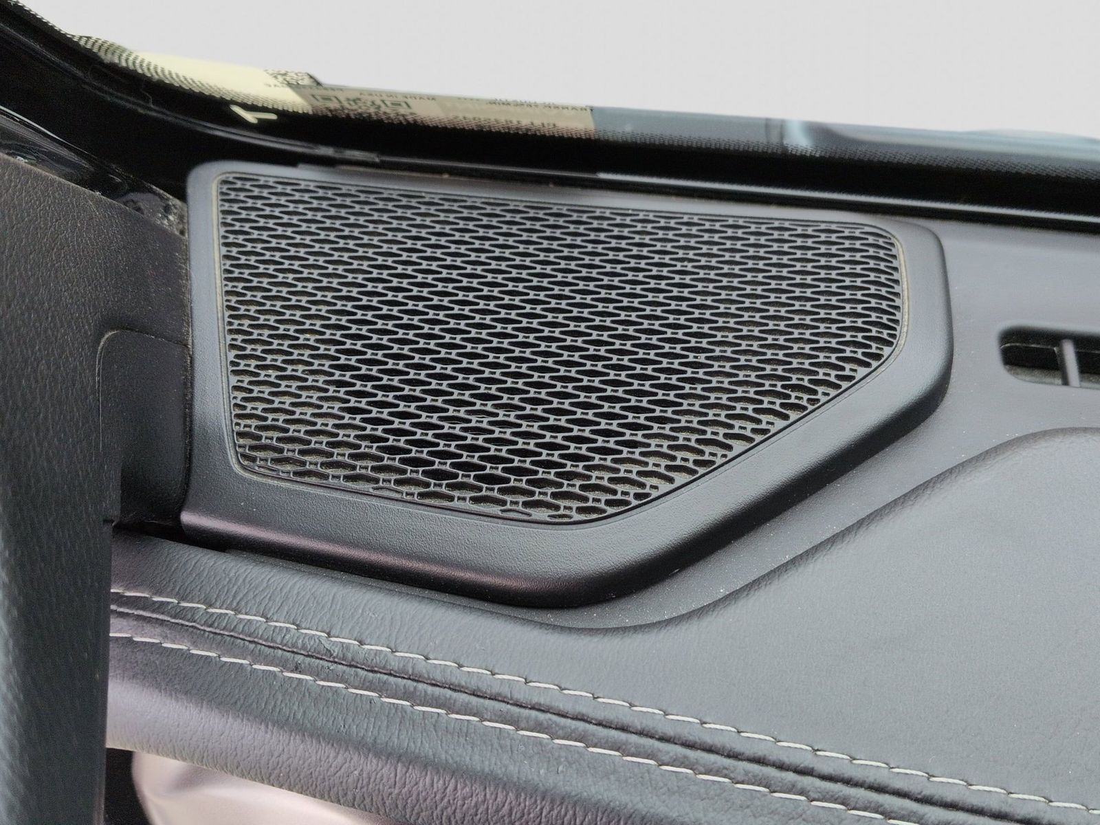 Thumbnail: 2020 Jeep Gladiator - 36