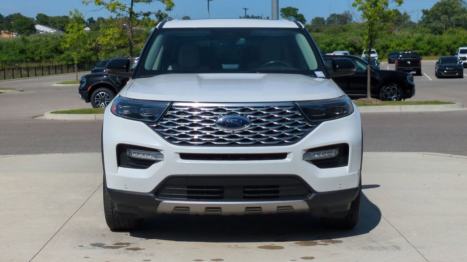 Thumbnail: 2020 Ford Explorer - 7