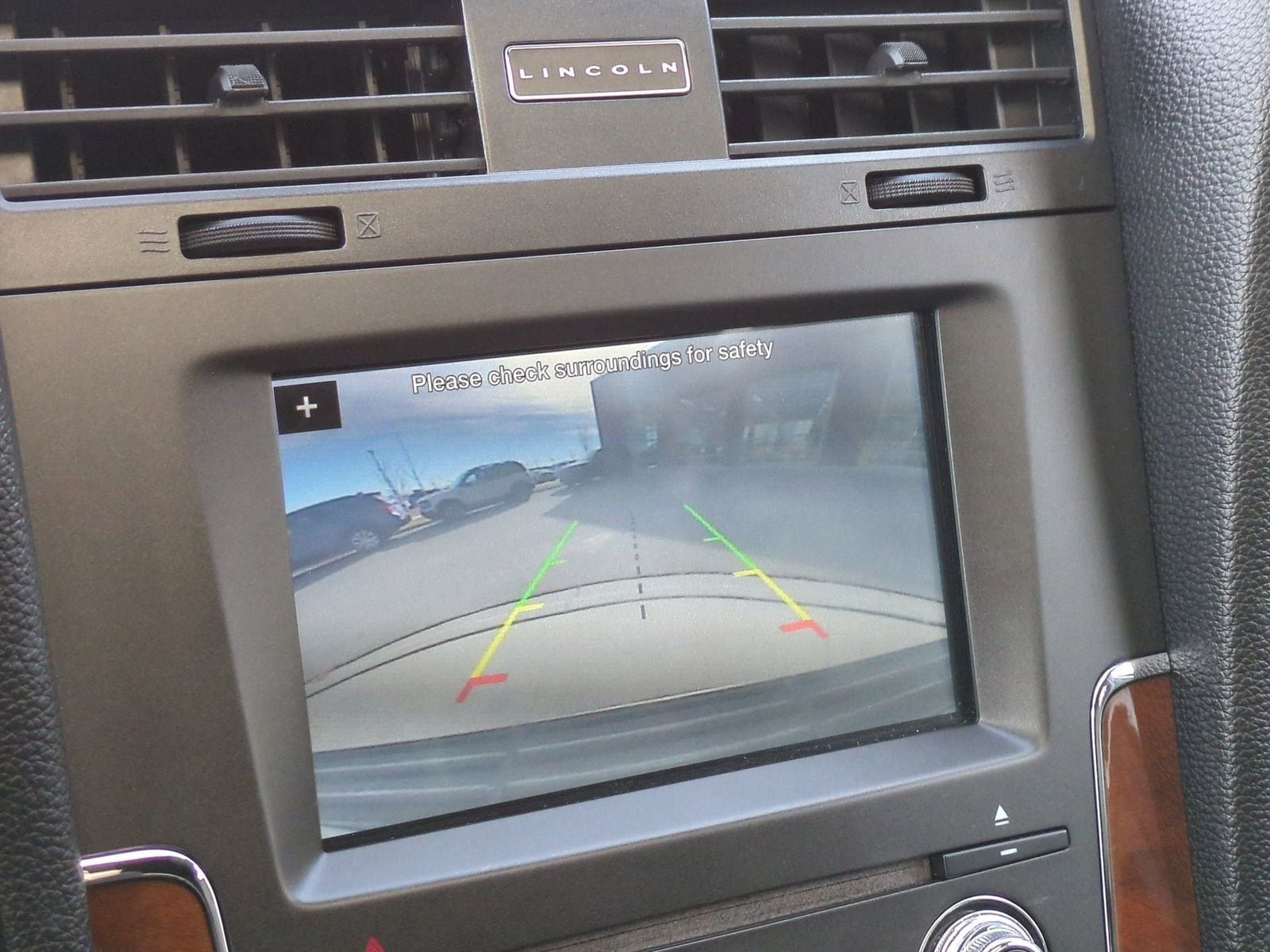 Thumbnail: 2016 Lincoln Navigator - 33