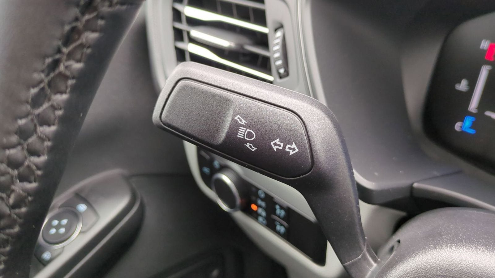 Thumbnail: 2025 Ford Escape - 25