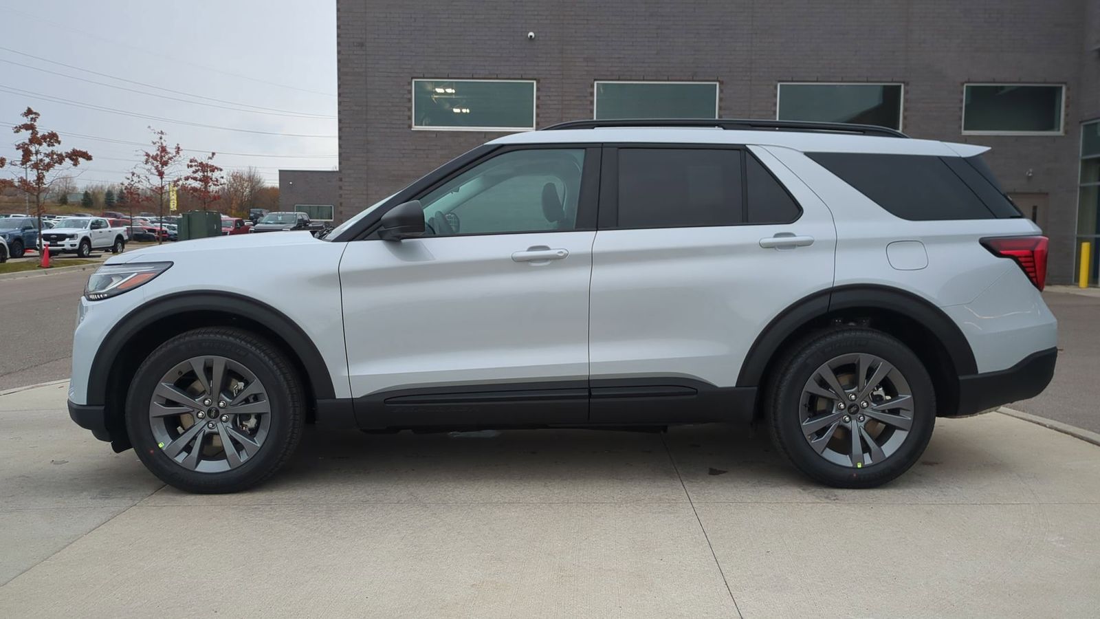 Thumbnail: 2026 Ford Explorer - 2