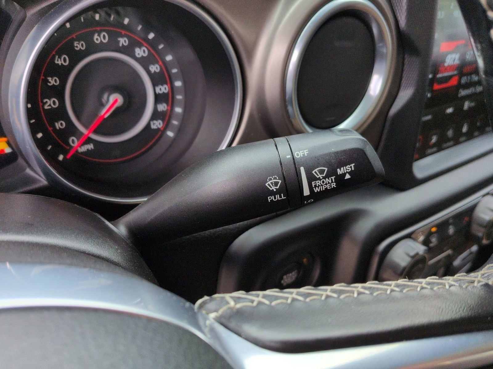 Thumbnail: 2020 Jeep Gladiator - 32