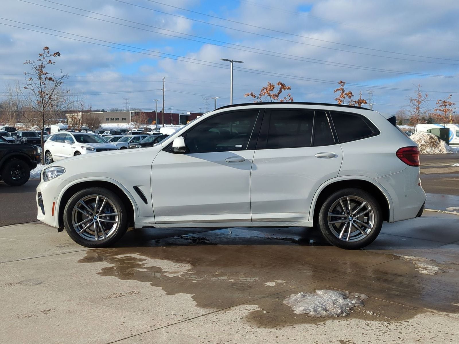 Thumbnail: 2021 BMW X3 - 3