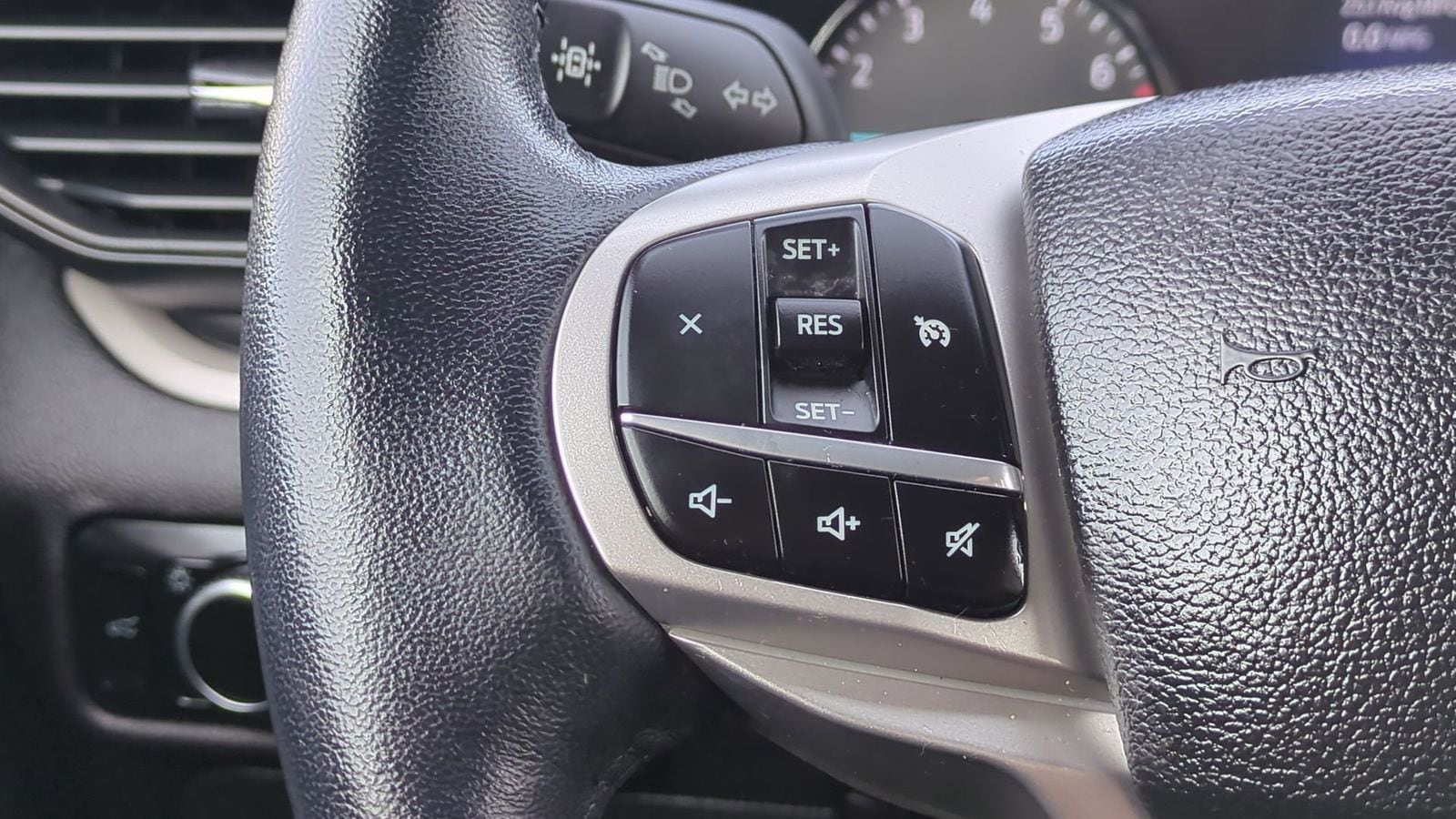 Thumbnail: 2023 Ford Explorer - 24