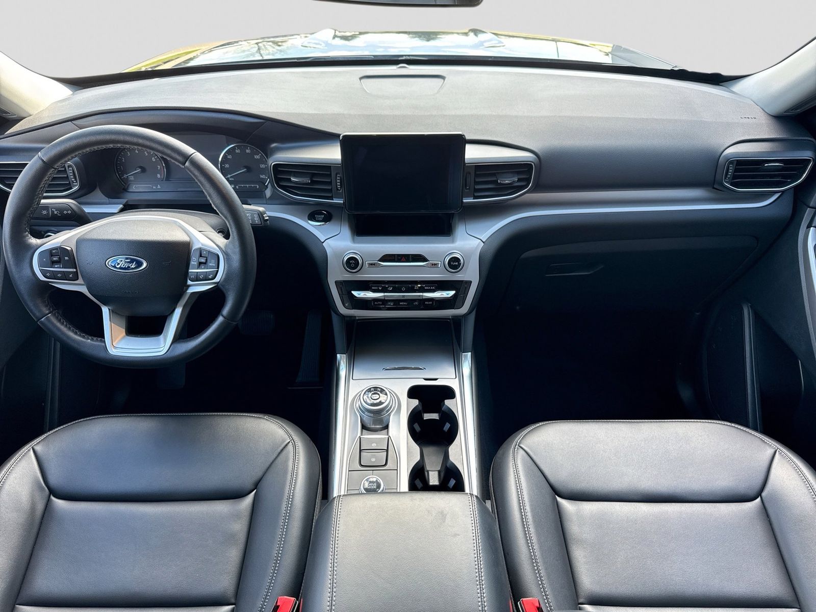 Thumbnail: 2023 Ford Explorer - 14