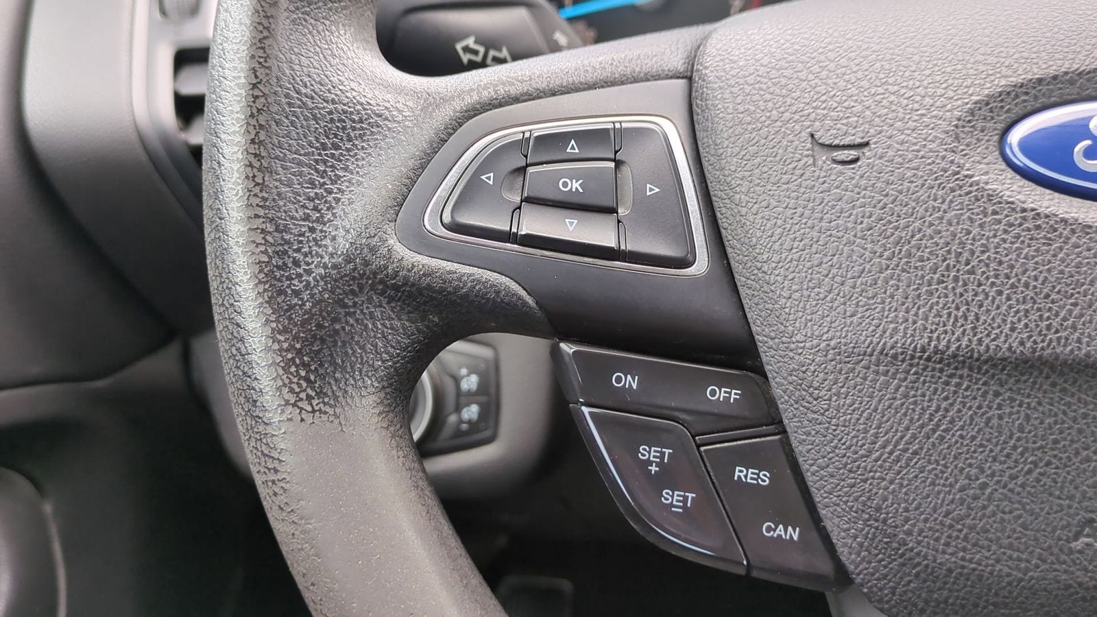 Thumbnail: 2017 Ford Escape - 20