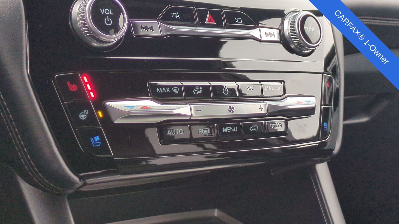 Thumbnail: 2023 Ford Explorer - 31