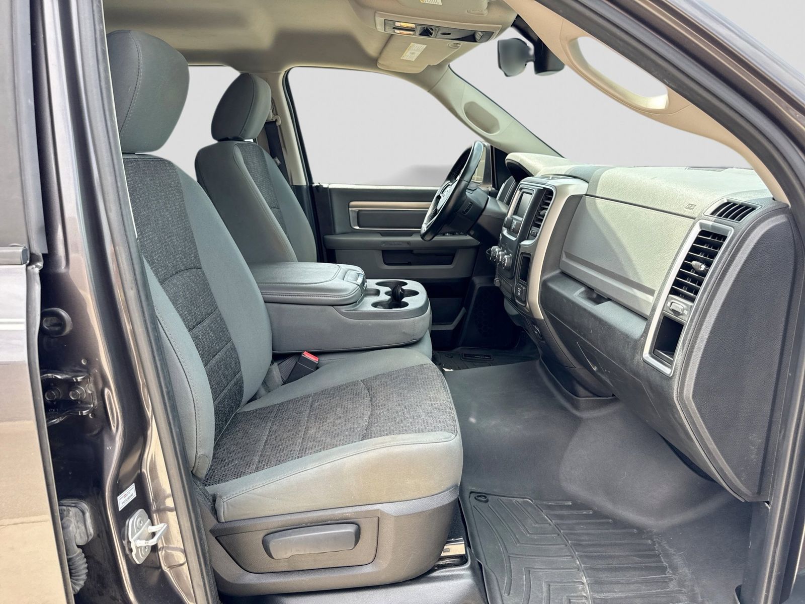 Thumbnail: 2014 RAM 1500 - 26