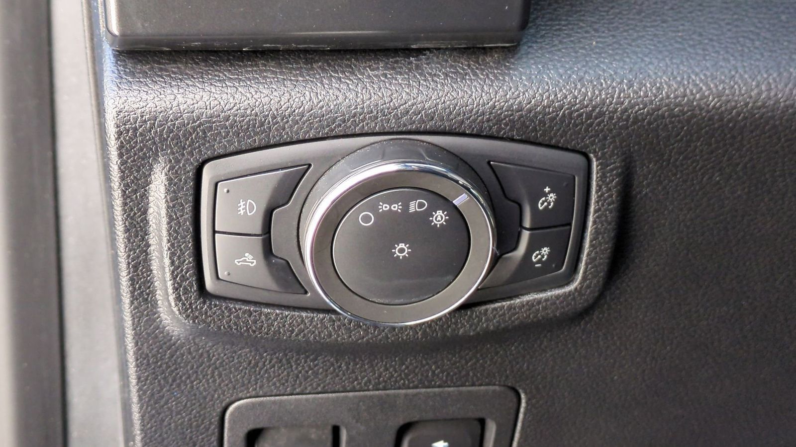 Thumbnail: 2020 Ford F-150 - 19