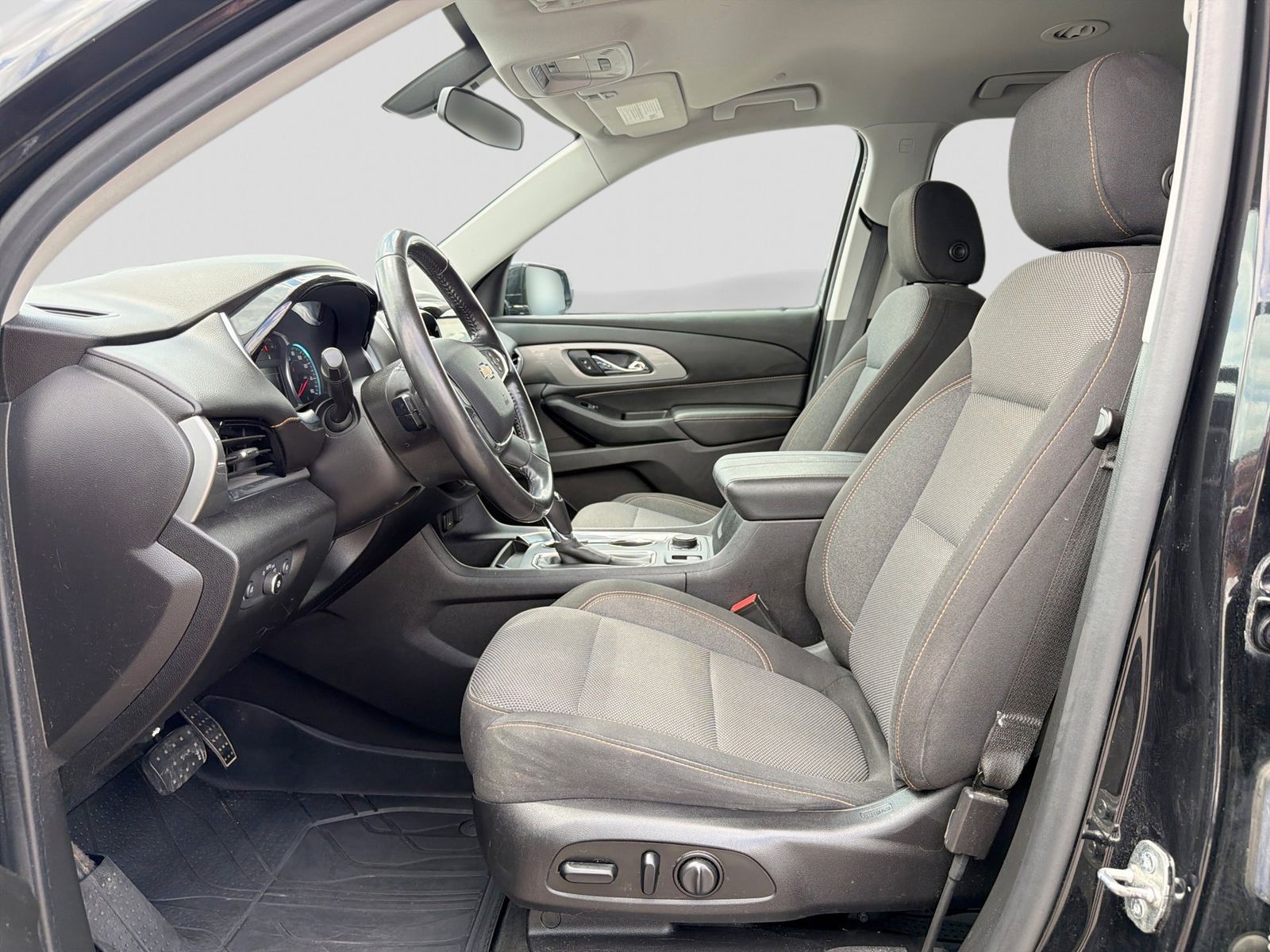 Thumbnail: 2019 Chevrolet Traverse - 2