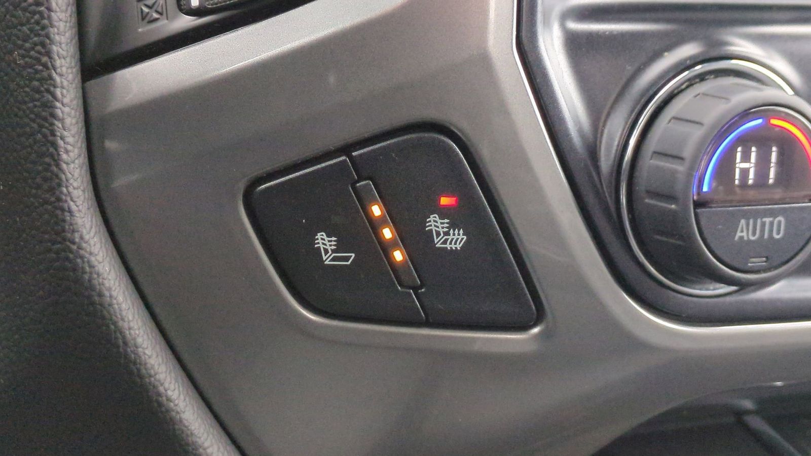 Thumbnail: 2016 Chevrolet Silverado 1500 - 37