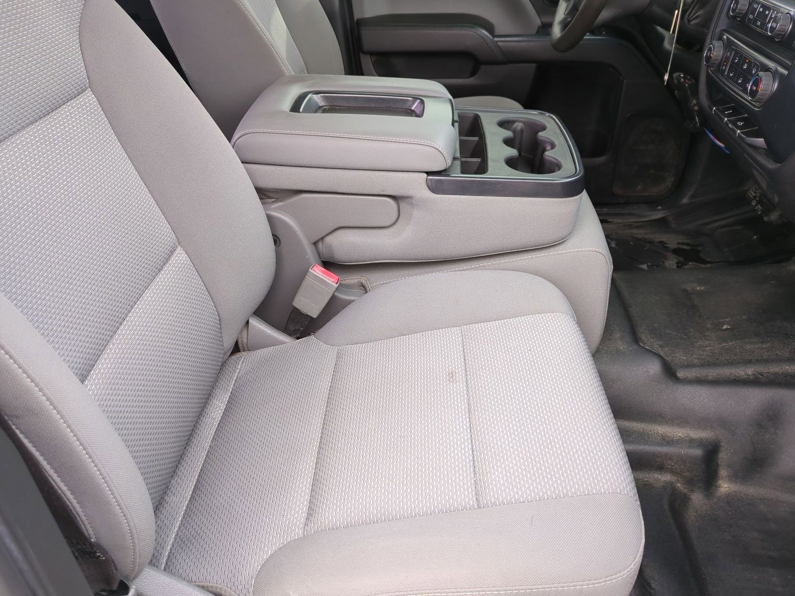 Thumbnail: 2017 Chevrolet Silverado 2500 - 21