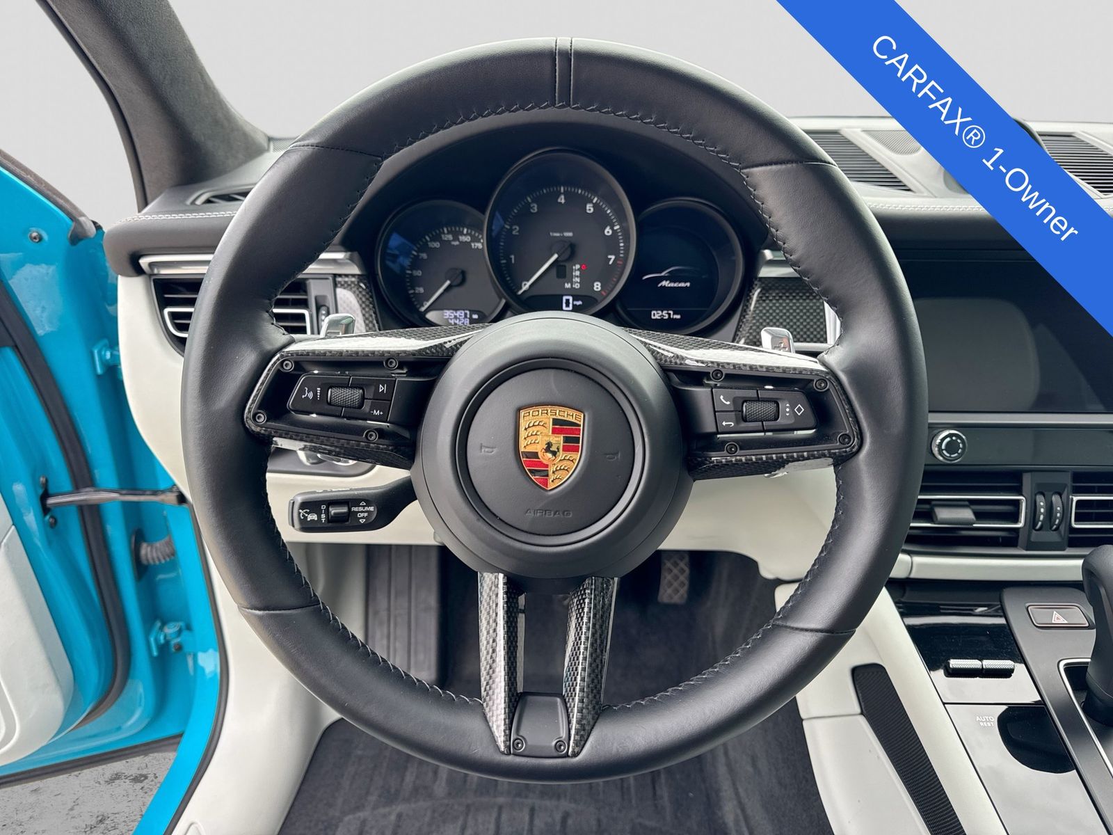 Thumbnail: 2022 Porsche Macan - 27