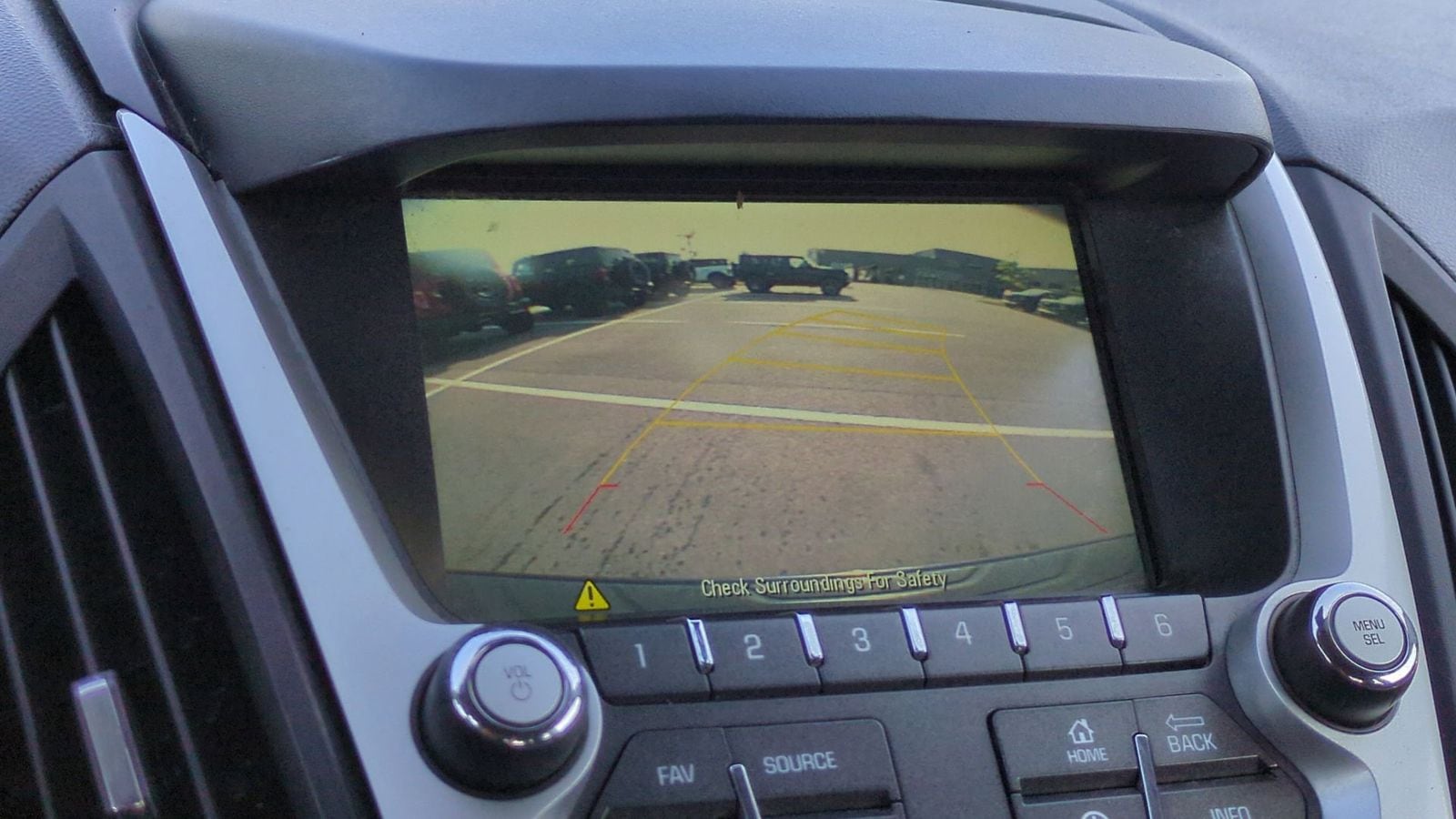 Thumbnail: 2017 Chevrolet Equinox - 25