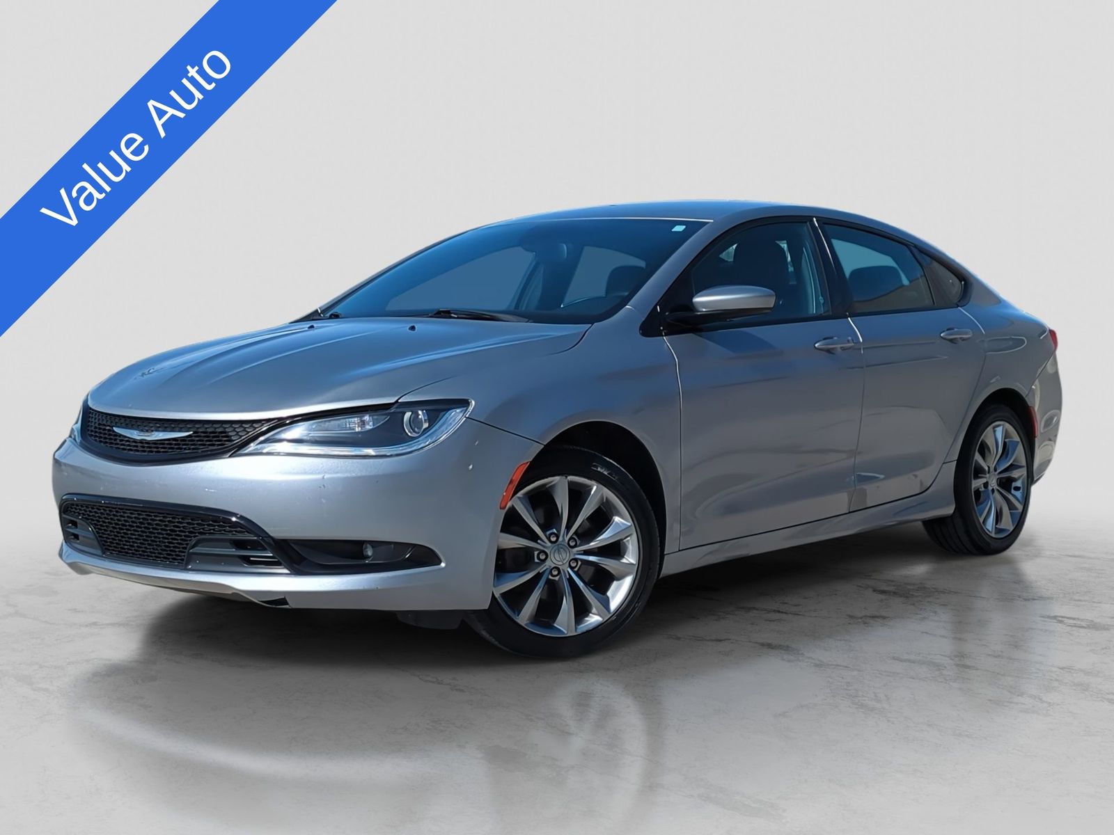 2015 Chrysler 200 S -
                  Washington, MI