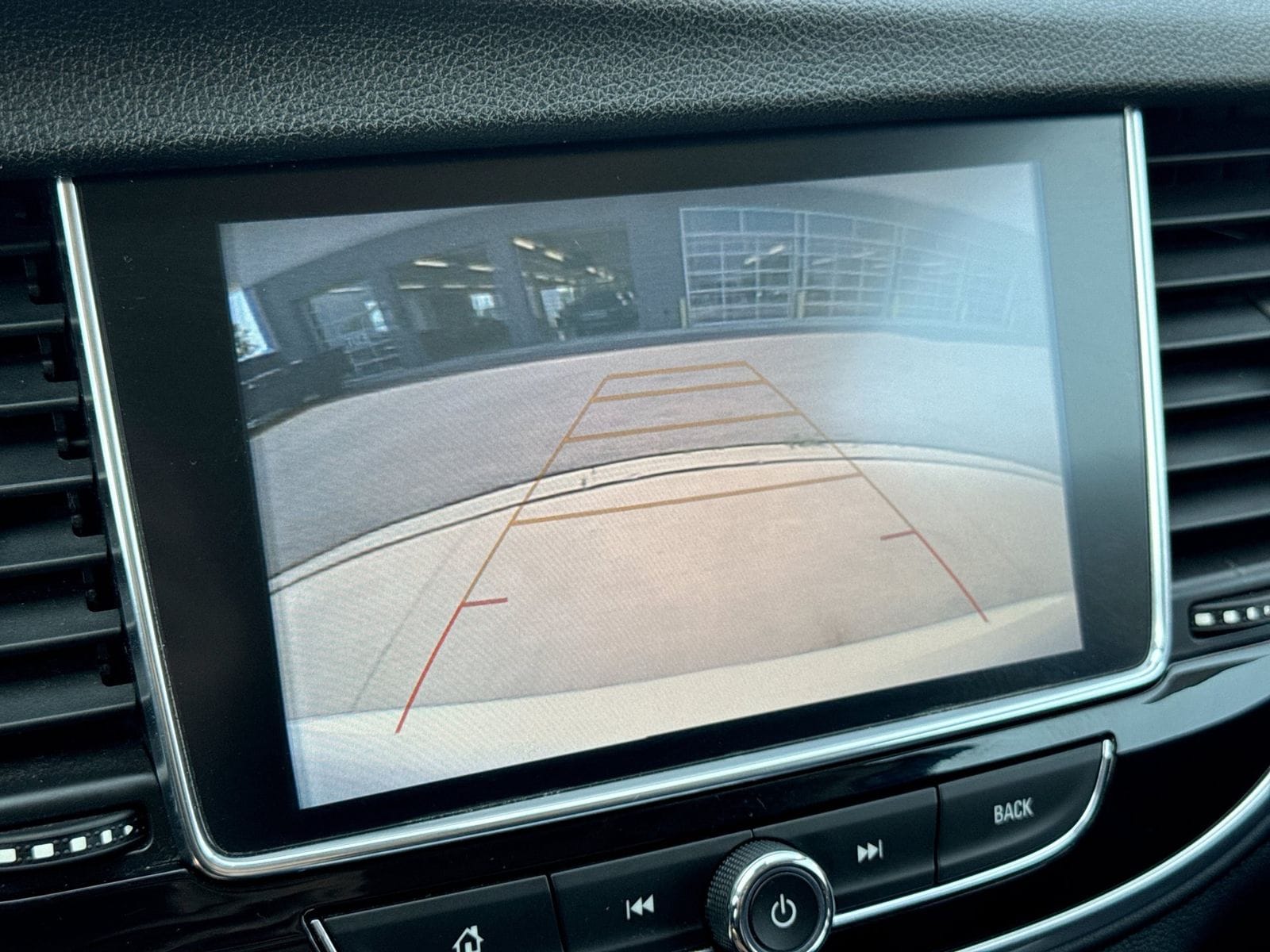 Thumbnail: 2019 Buick Encore - 31