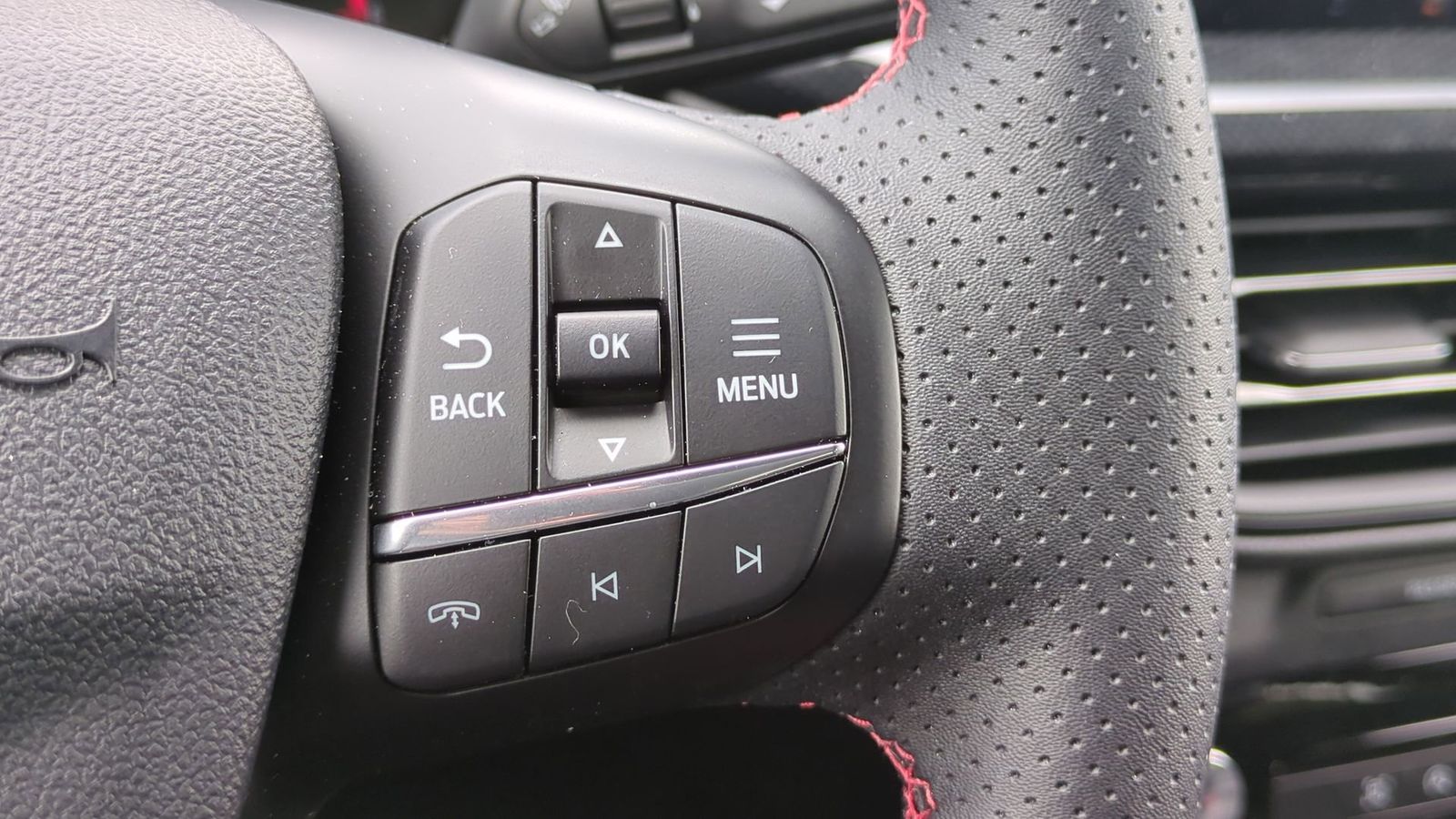 Thumbnail: 2025 Ford Escape - 22