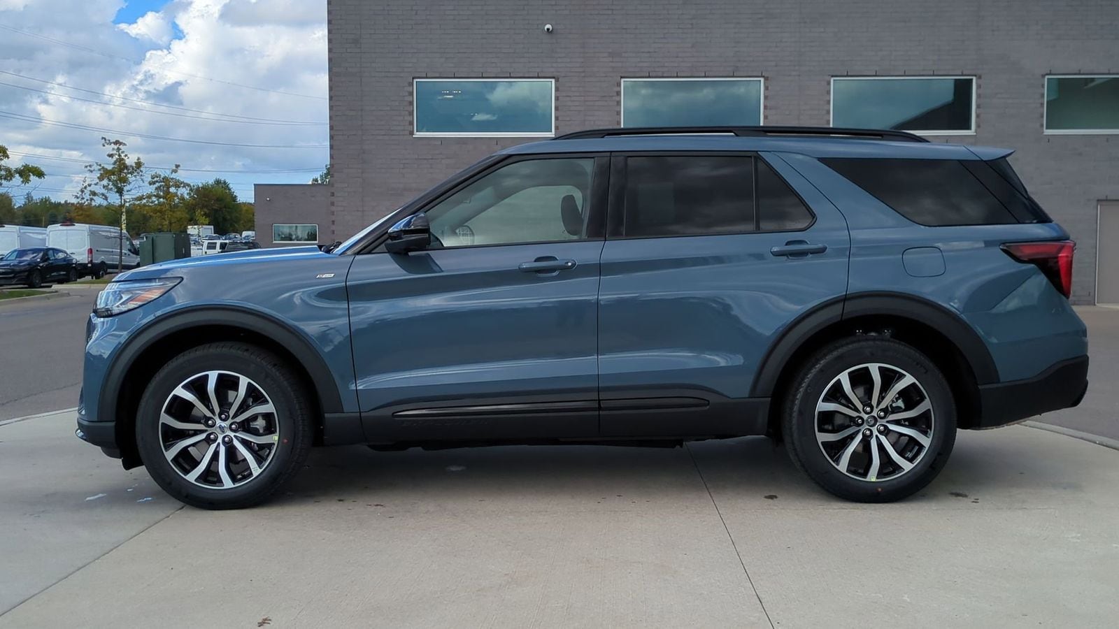 Thumbnail: 2025 Ford Explorer - 2