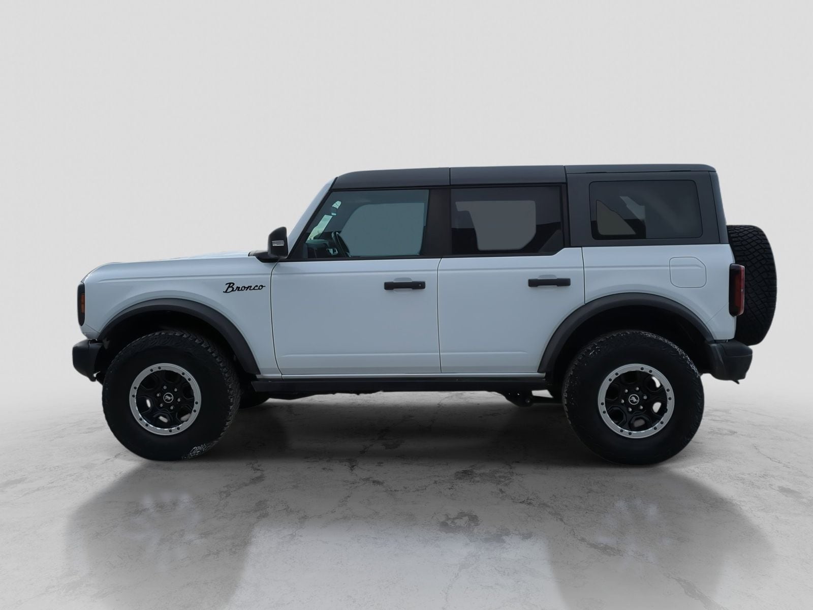 Thumbnail: 2022 Ford Bronco - 3