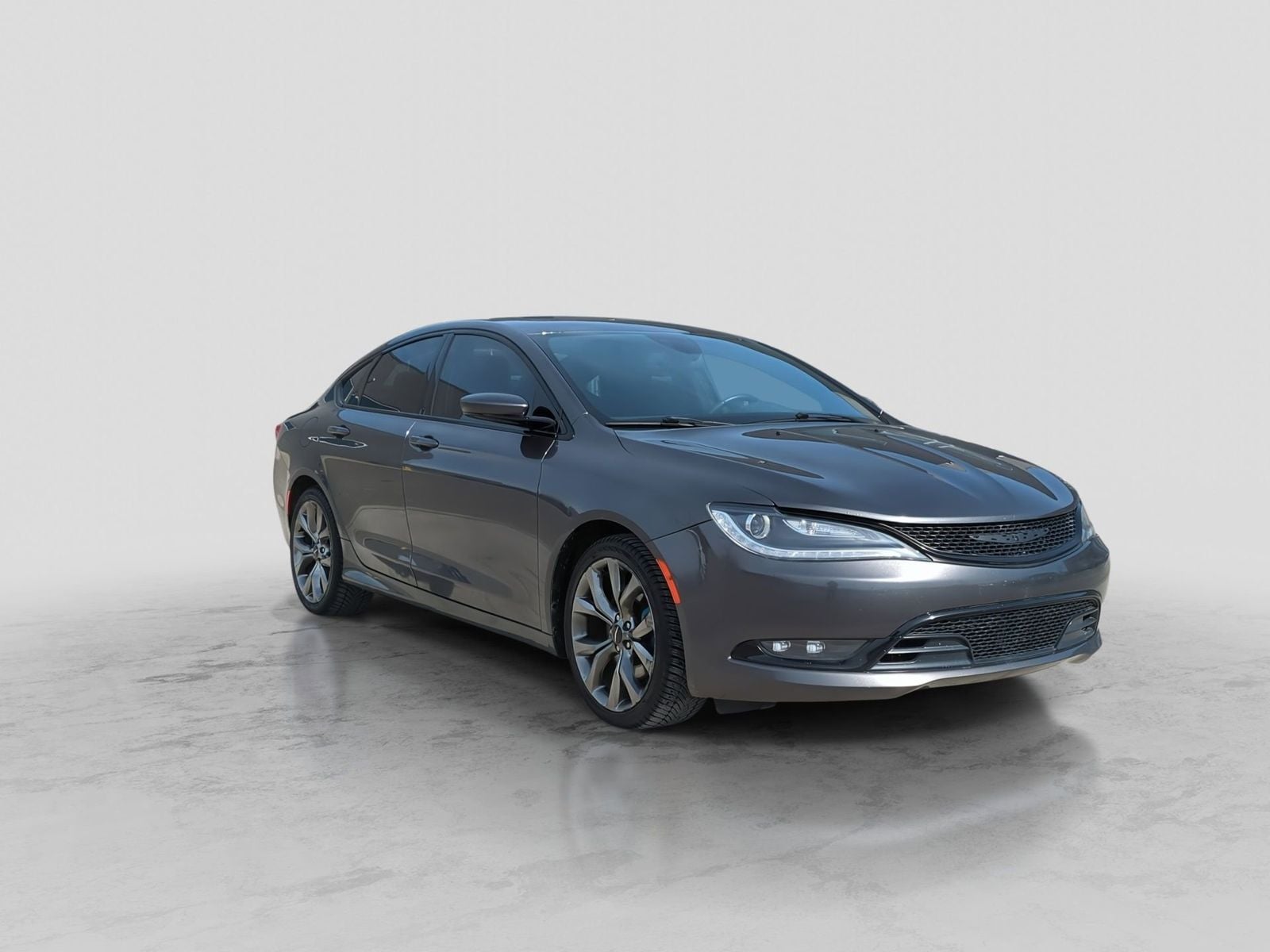 Thumbnail: 2015 Chrysler 200 - 10